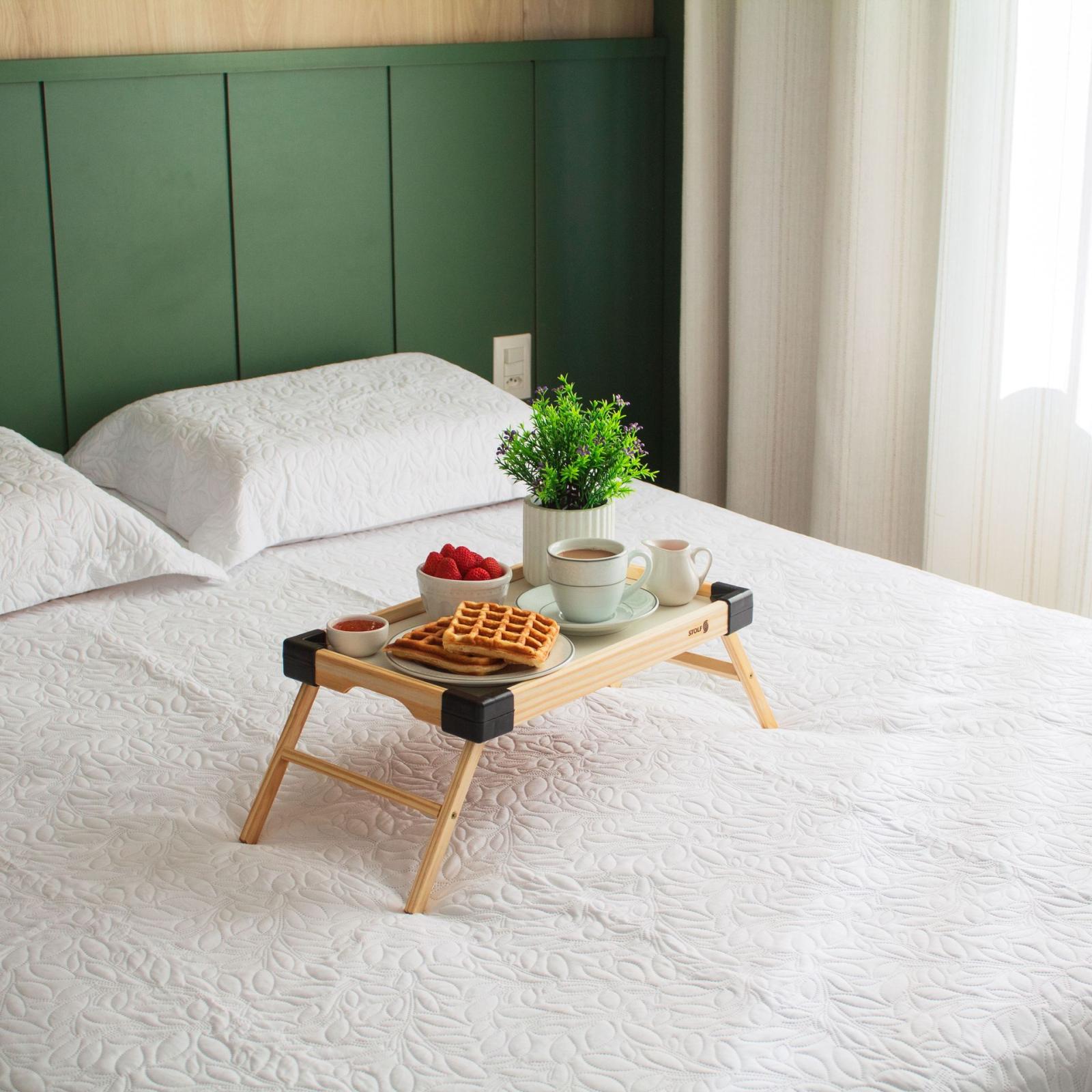 imagem de Bandeja de Servir Felicita Com Pes Dobraveis