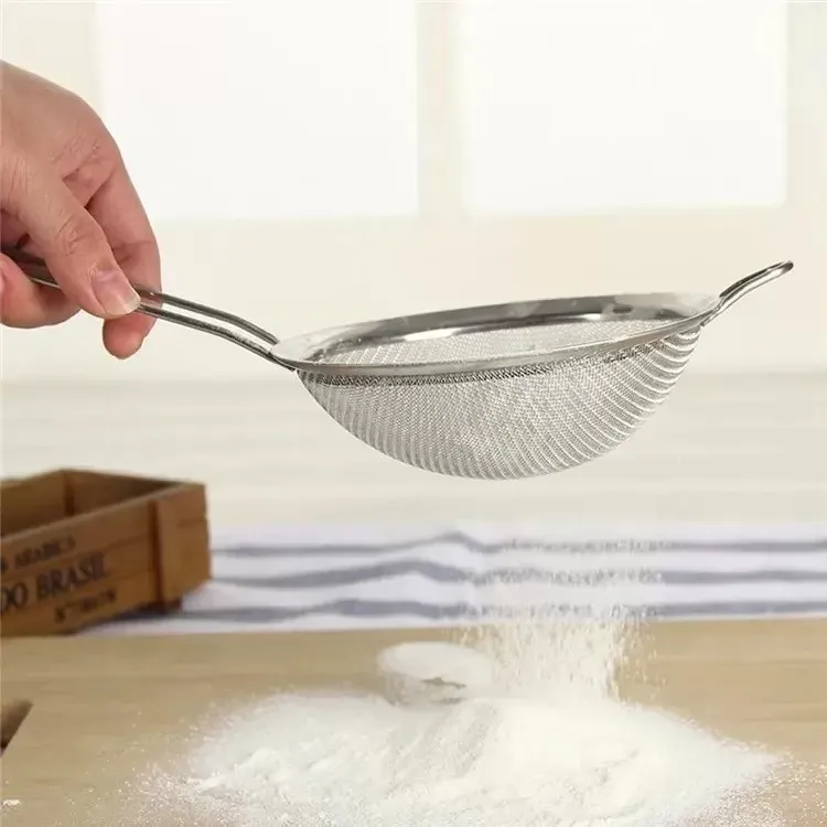 imagem de Peneira Inox Luxo 20 Cm