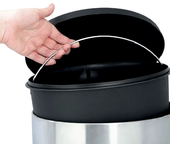 imagem de Lixeira Com Pedal Oval Onix 5 Litros Inox