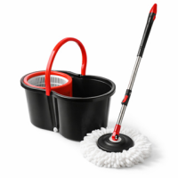 imagem de Mop Giratório Com Esfregão 12 Litros Cabo Metal