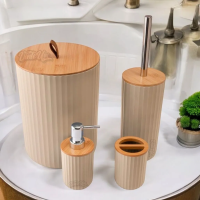 imagem de Kit de Banheiro Com 4 Pecas